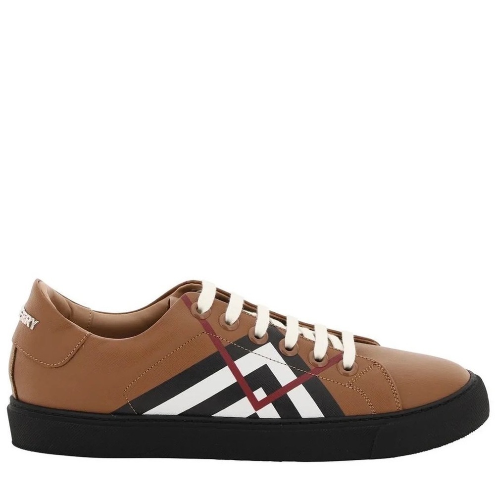 New Season Burberry Checked monogram logo Low-Top Sneakers NWB - Picture 1 of 5